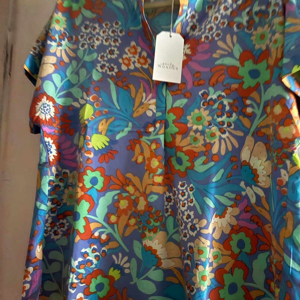 EUC set of 3 tops med and large - Picture 3 of 9